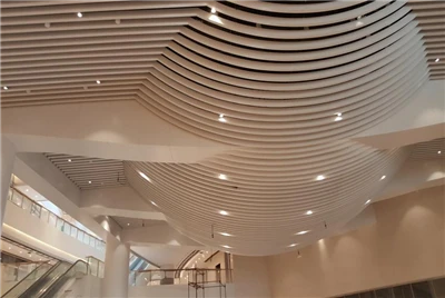 Aluminium Perforeret Strip Loftspanel 3,0 mm Solid Paneler